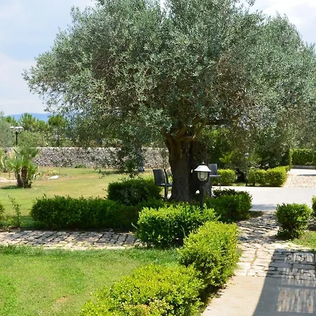 Serravalle Relais & Country With Private Pool - Esclusive Use Apartamento